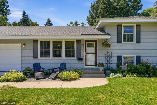 8942 York Road S, Bloomington, MN 55431