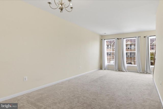 15704 JOHN DISKIN CIR, Woodbridge, VA 22191