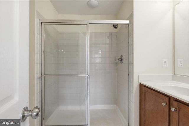 15704 JOHN DISKIN CIR, Woodbridge, VA 22191