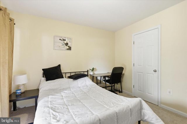 15704 JOHN DISKIN CIR, Woodbridge, VA 22191
