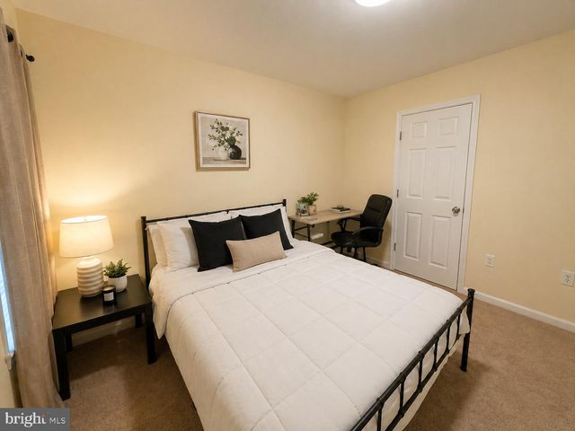 15704 JOHN DISKIN CIR, Woodbridge, VA 22191