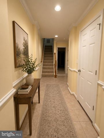15704 JOHN DISKIN CIR, Woodbridge, VA 22191