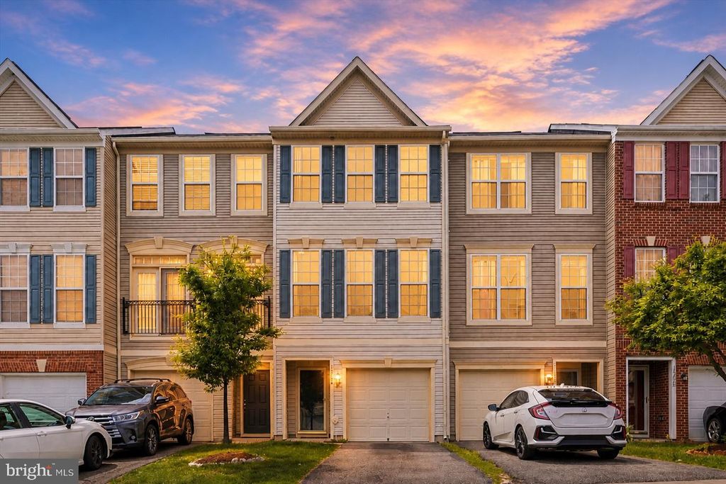 15704 JOHN DISKIN CIR, Woodbridge, VA 22191