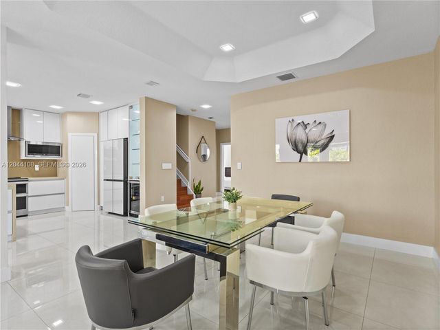 7086 NW 116th Court, Doral, FL 33178