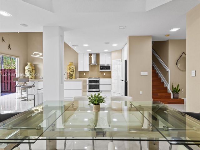 7086 NW 116th Court, Doral, FL 33178