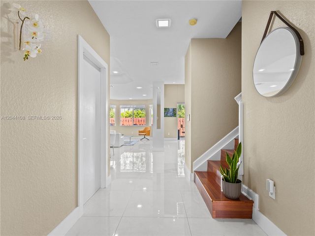 7086 NW 116th Court, Doral, FL 33178