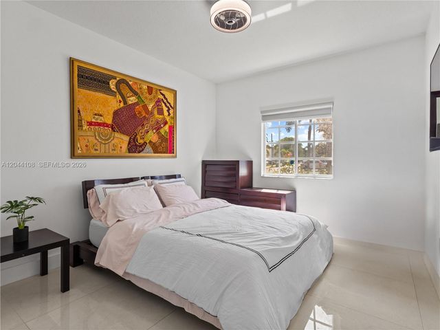 7086 NW 116th Court, Doral, FL 33178