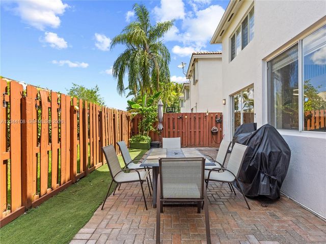 7086 NW 116th Court, Doral, FL 33178