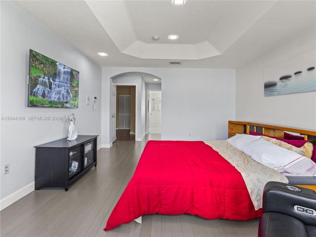 7086 NW 116th Court, Doral, FL 33178