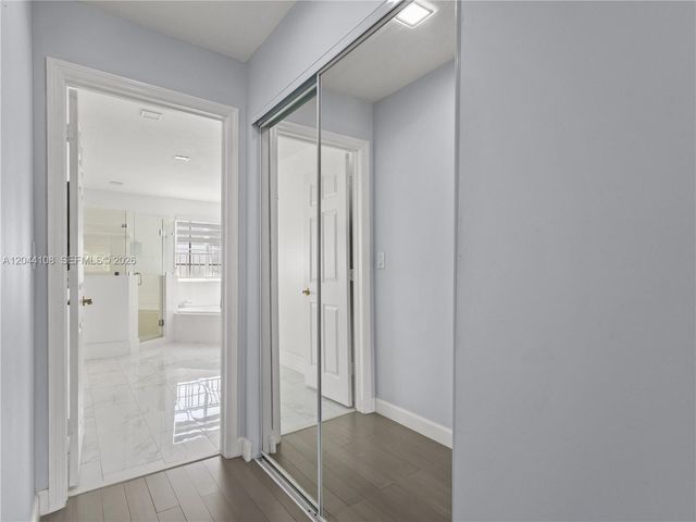7086 NW 116th Court, Doral, FL 33178