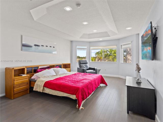 7086 NW 116th Court, Doral, FL 33178