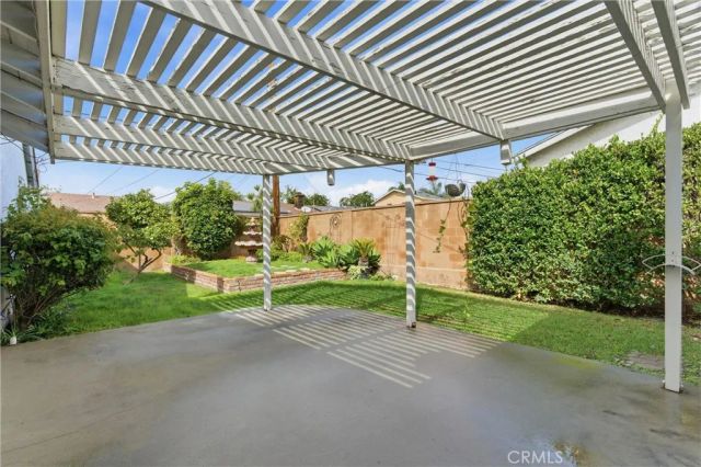 14725 La Capelle, La Mirada, CA 90638