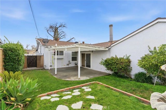 14725 La Capelle, La Mirada, CA 90638