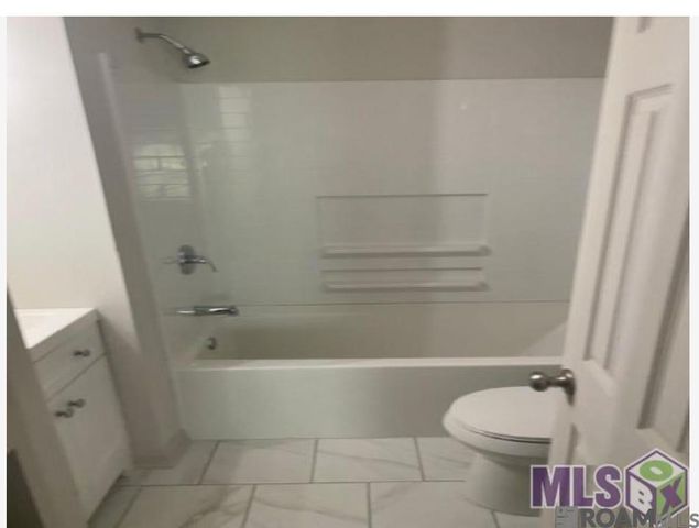 5679 Lemonwood Dr, Baton Rouge, LA 70805