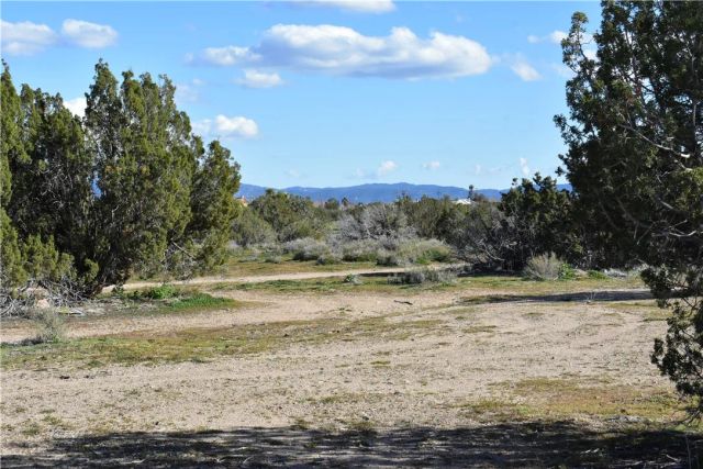 0 Escondido Ave, Hesperia, CA 92344