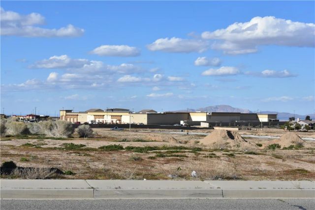 0 Escondido Ave, Hesperia, CA 92344