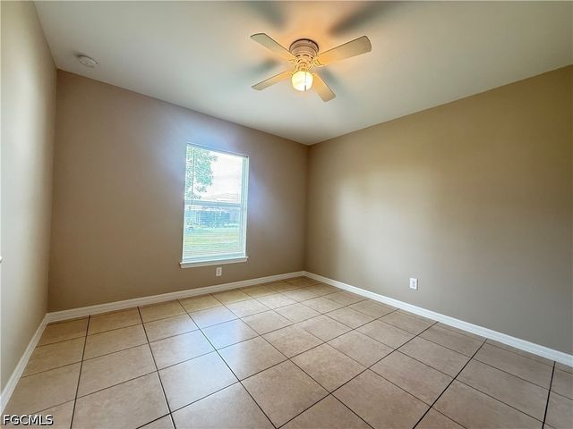 1727 NW 15th ST, Cape Coral, FL 33993