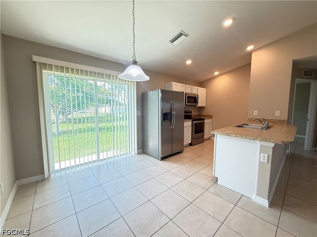 1727 NW 15th ST, Cape Coral, FL 33993