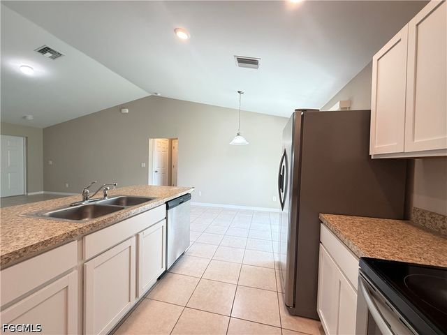 1727 NW 15th ST, Cape Coral, FL 33993