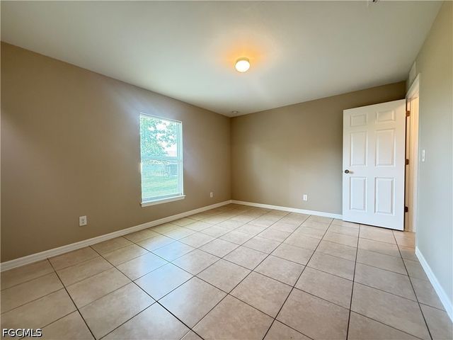 1727 NW 15th ST, Cape Coral, FL 33993
