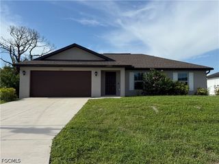 1727 NW 15th ST, Cape Coral, FL 33993