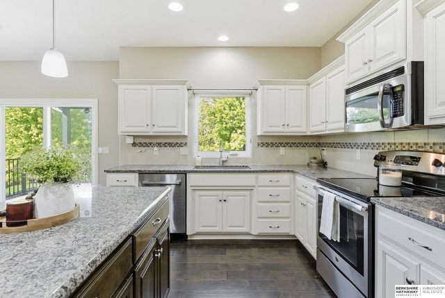 7728 N 159th Street, Bennington, NE 68007