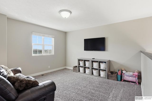 7728 N 159th Street, Bennington, NE 68007