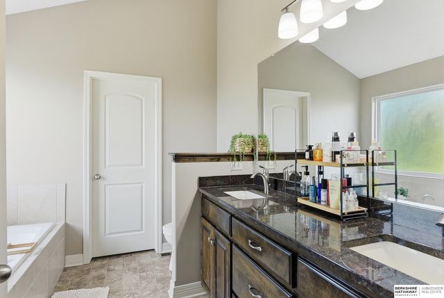 7728 N 159th Street, Bennington, NE 68007