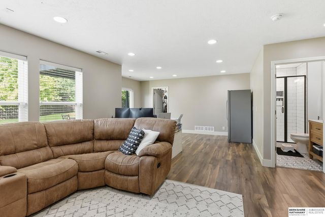 7728 N 159th Street, Bennington, NE 68007
