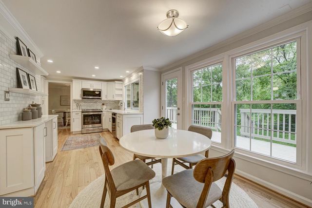7 OLD CREEK CT, Potomac, MD 20854