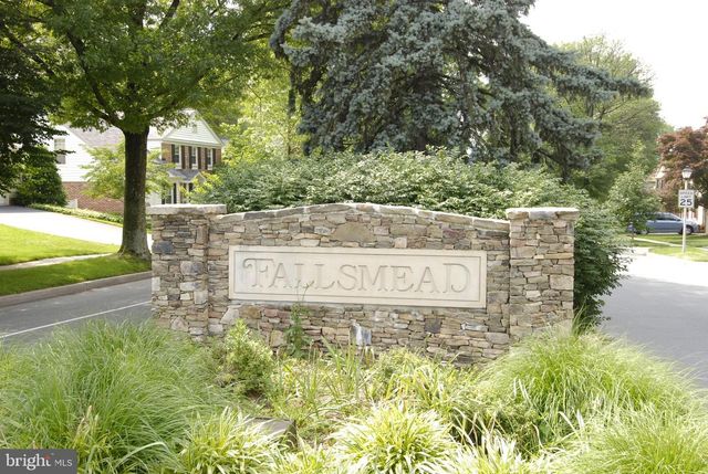 7 OLD CREEK CT, Potomac, MD 20854