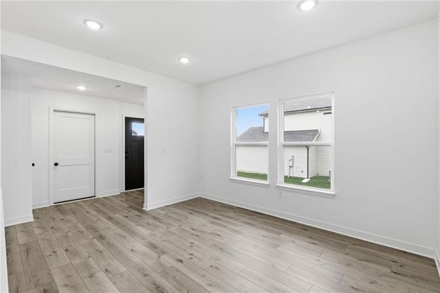 705 Mahogany Court, Warrensburg, MO 64093