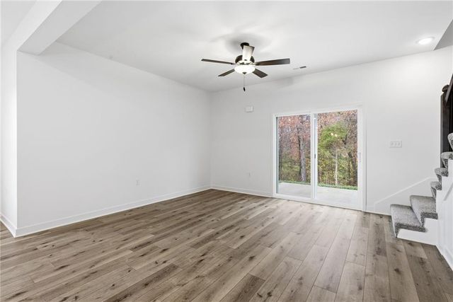 705 Mahogany Court, Warrensburg, MO 64093