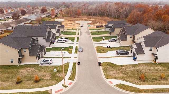 705 Mahogany Court, Warrensburg, MO 64093