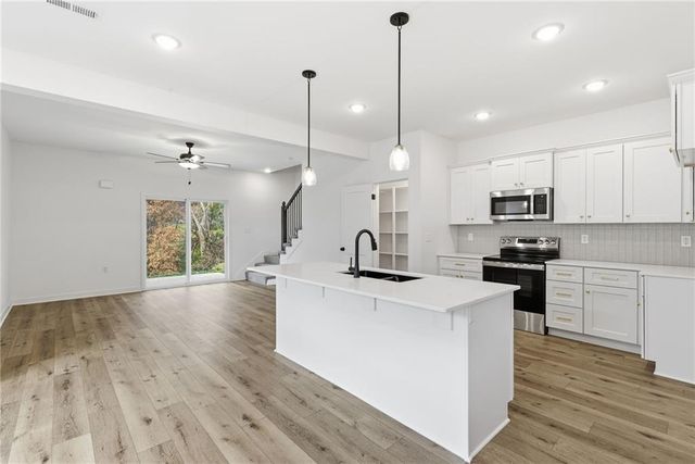 705 Mahogany Court, Warrensburg, MO 64093