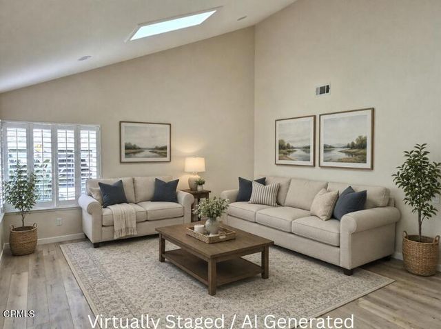 42036 Village 42, Camarillo, CA 93012