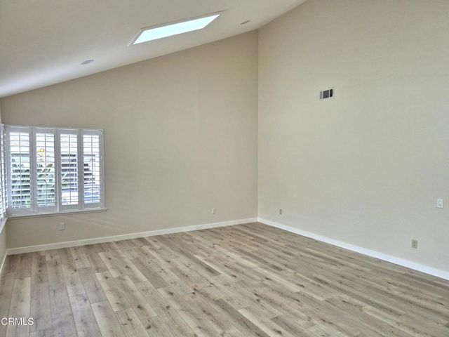 42036 Village 42, Camarillo, CA 93012