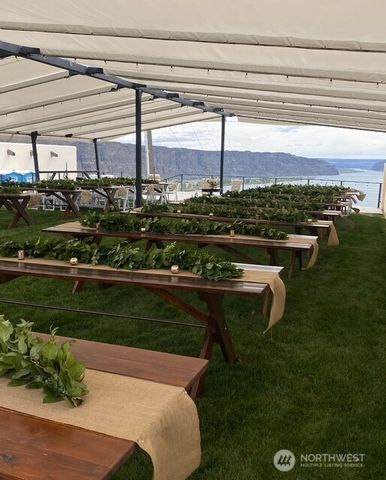 9769 crescent bar Road NW, Quincy, WA 98848