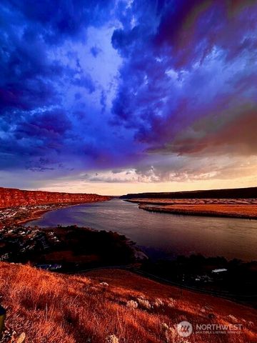 9769 crescent bar Road NW, Quincy, WA 98848