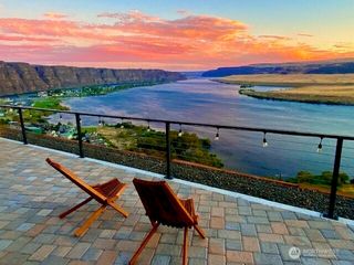 9769 crescent bar Road NW, Quincy, WA 98848