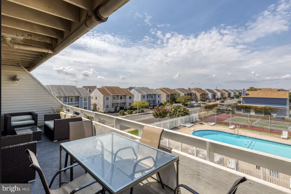 Image 14 of property listing at 510 PENGUIN DR #302, Ocean City, MD 21842