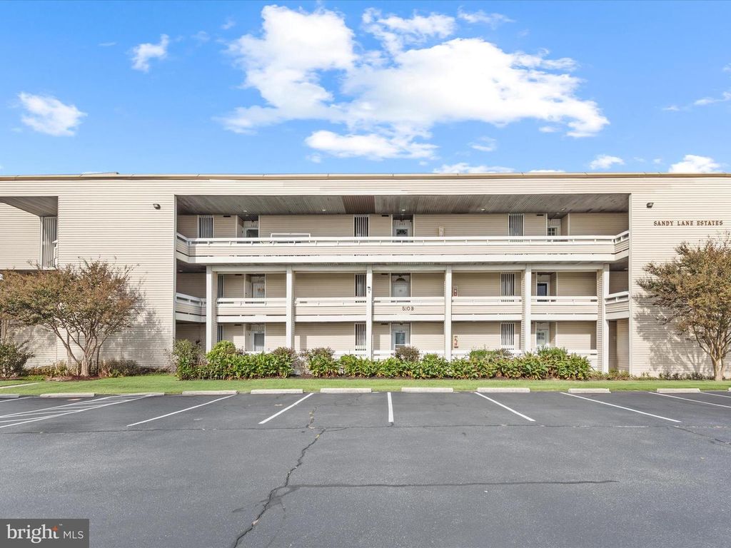Image 2 of property listing at 510 PENGUIN DR #302, Ocean City, MD 21842