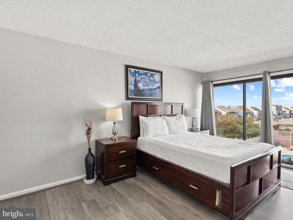 Image 25 of property listing at 510 PENGUIN DR #302, Ocean City, MD 21842