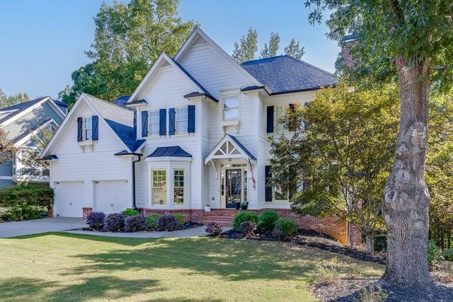 5979 Grand Loop Road, Sugar Hill, GA 30518