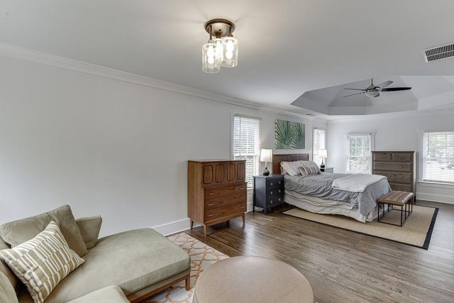 5979 Grand Loop Road, Sugar Hill, GA 30518