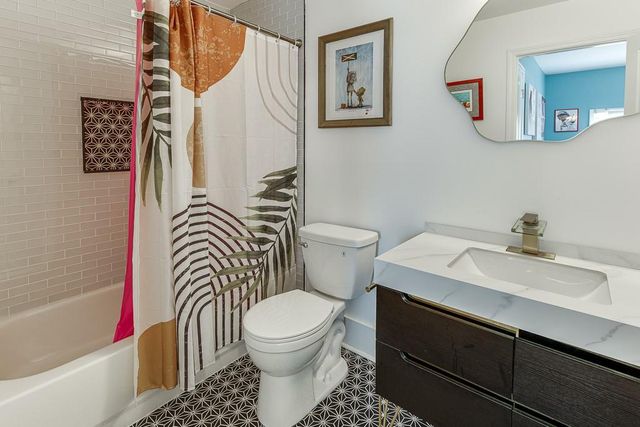 5979 Grand Loop Road, Sugar Hill, GA 30518