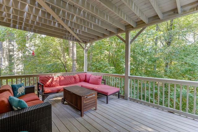 5979 Grand Loop Road, Sugar Hill, GA 30518