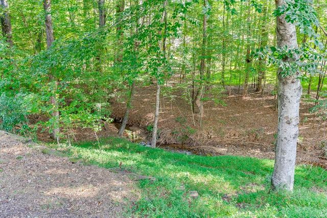 5979 Grand Loop Road, Sugar Hill, GA 30518