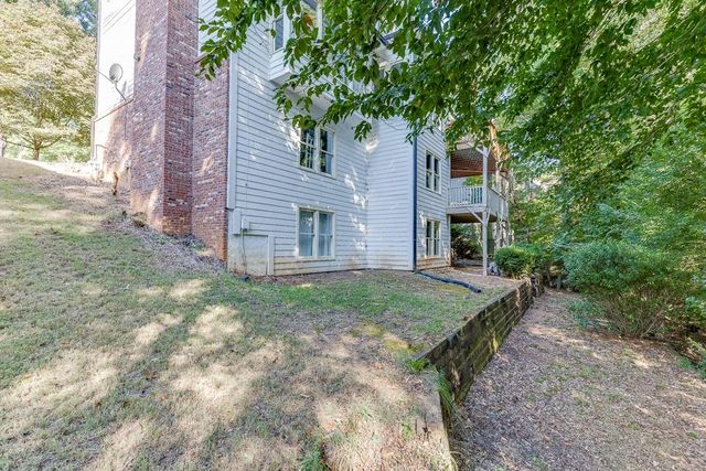 5979 Grand Loop Road, Sugar Hill, GA 30518