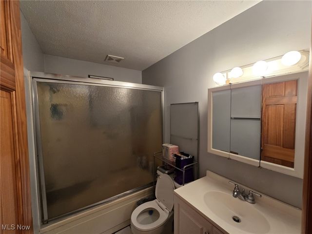 5200 Royalton Road 3A, North Royalton, OH 44133